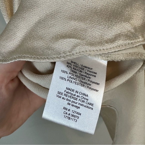 Floreat Anthropologie | Lace Trim Satin V-Neck Cami Top Size XS - Picture 5 of 5